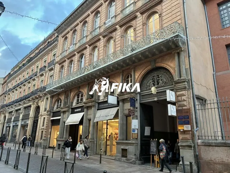 A LOUER BUREAUX 609 m² - TOULOUSE Centre (31000)