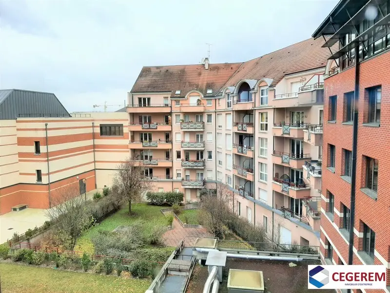 BUREAUX 310 m2 à louer à MELUN GARE