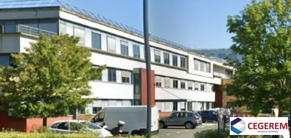 A CHAMPS SUR MARNE BUREAUX A LOUER DE 720 M2