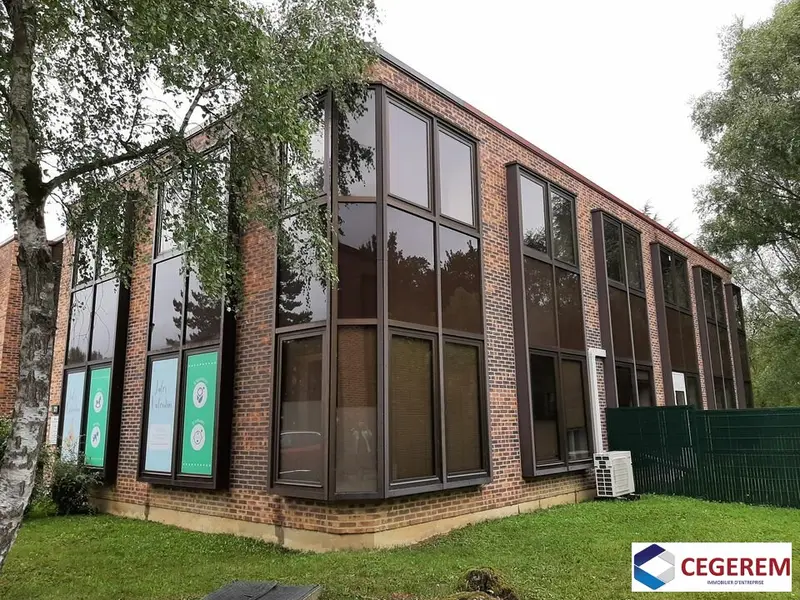 BUREAUX A LOUER A PARTIR DE 98 M2 A CROISSY BEAUBOURG