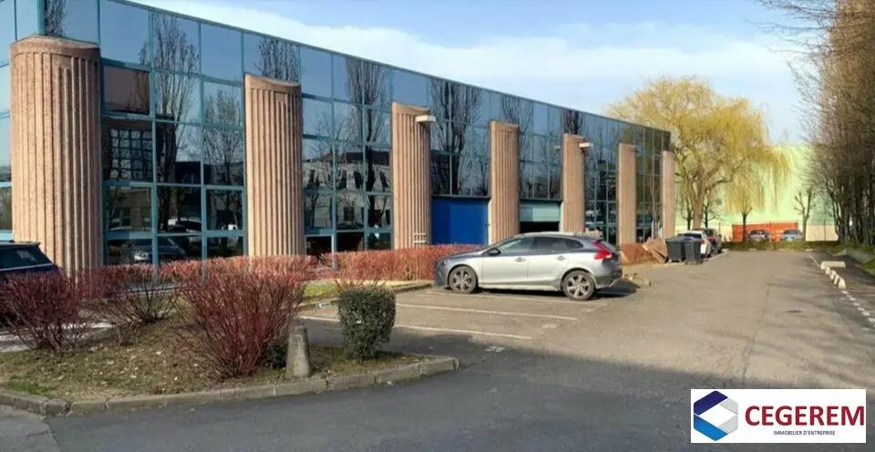 LOCAL D'ACTIVITE561 M2 A VILLIERS SUR MARNE