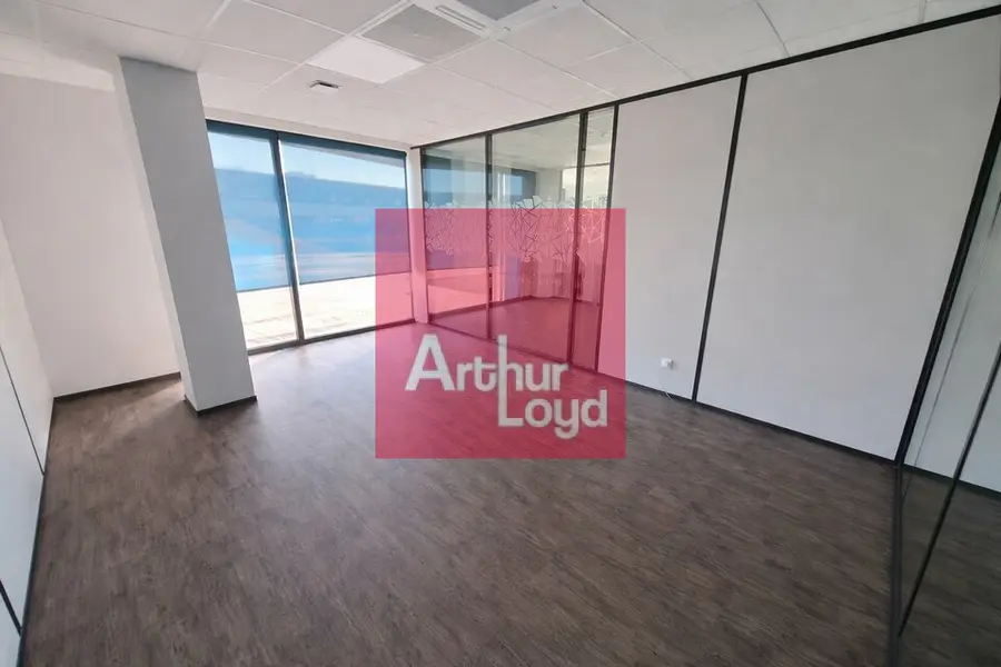 Bureau à louer - Clermont-Ferrand (63000) - 19 m² - 400 €/mois