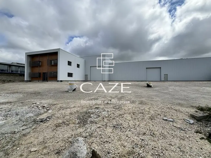 Entrepôt / Activité à louer - Bassens (33530) - 1050 m² - 8 166 €/mois