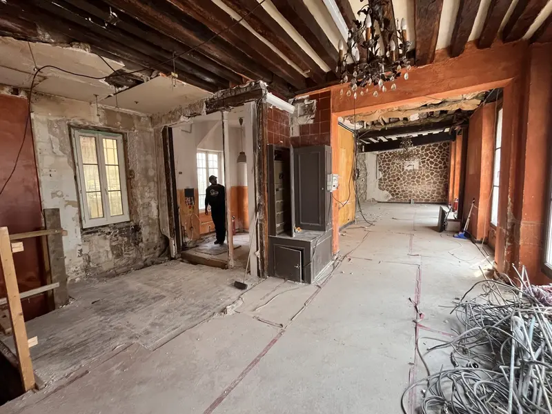 Local Commercial à vendre - Paris 02 (75002) - 150 m² - 220 000 €