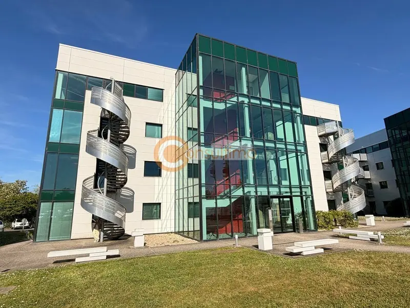 Bureau à vendre - Artigues-Près-Bordeaux (33370) - 515 m²