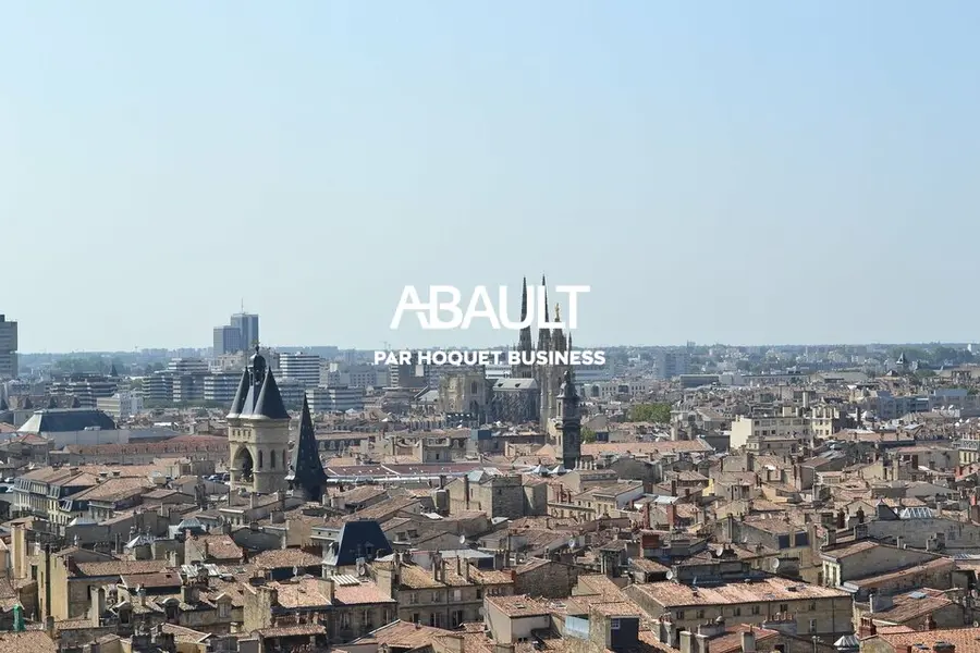 Local Commercial à louer - Bordeaux (33300) - 157 m² - 2 800 €/mois