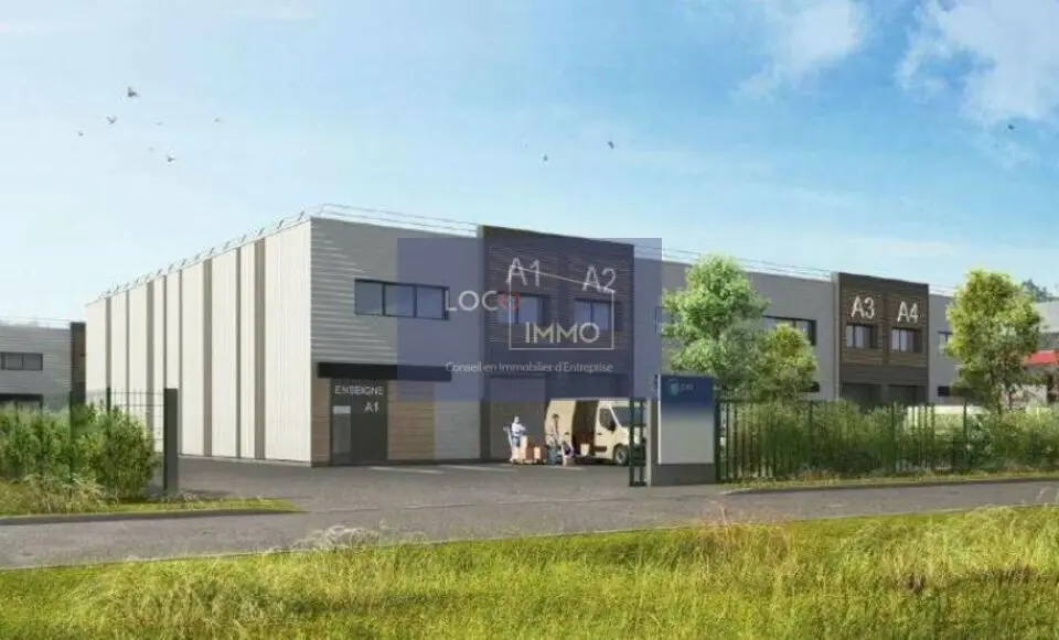 Entrepôt / Activité à louer - Beychac-Et-Caillau (33750) - 2735 m² - 24 505 €...