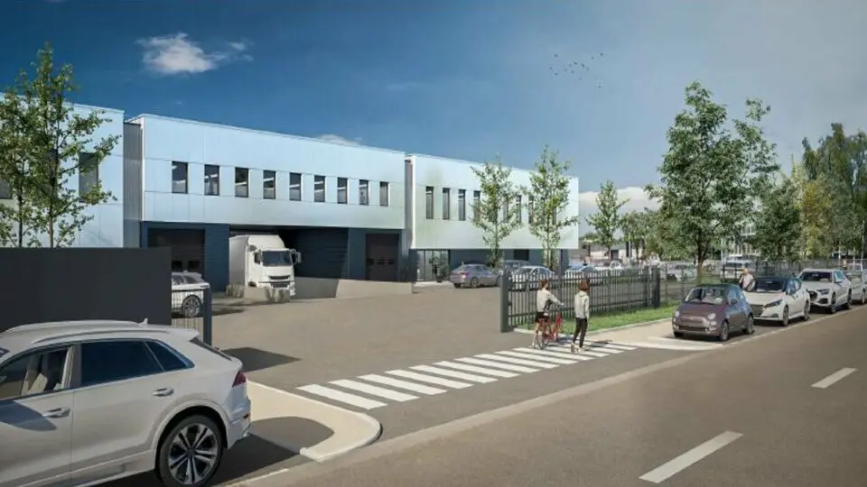 Entrepôt / Activité à louer - Ozoir-La-Ferrière (77330) - 3500 m² - 37 916 €/...