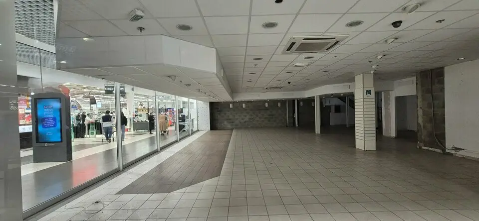 Local Commercial à louer - Mâcon (71000) - 394 m² - 7 223 €/mois