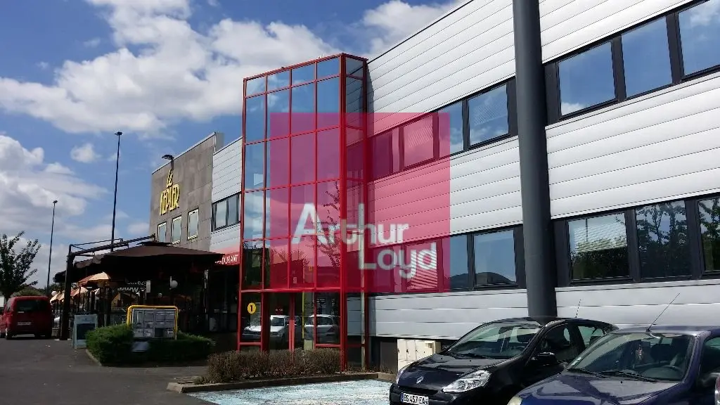 Bureau à louer - Clermont-Ferrand (63000) - 328 m² - 2 916 €/mois