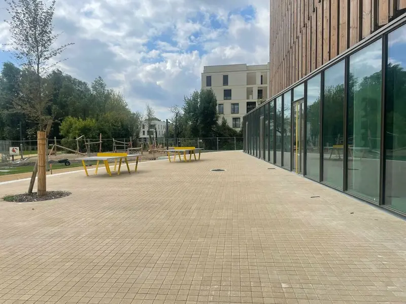 Local Commercial à louer - Bruges (33520) - 87 m² - 1 602 €/mois