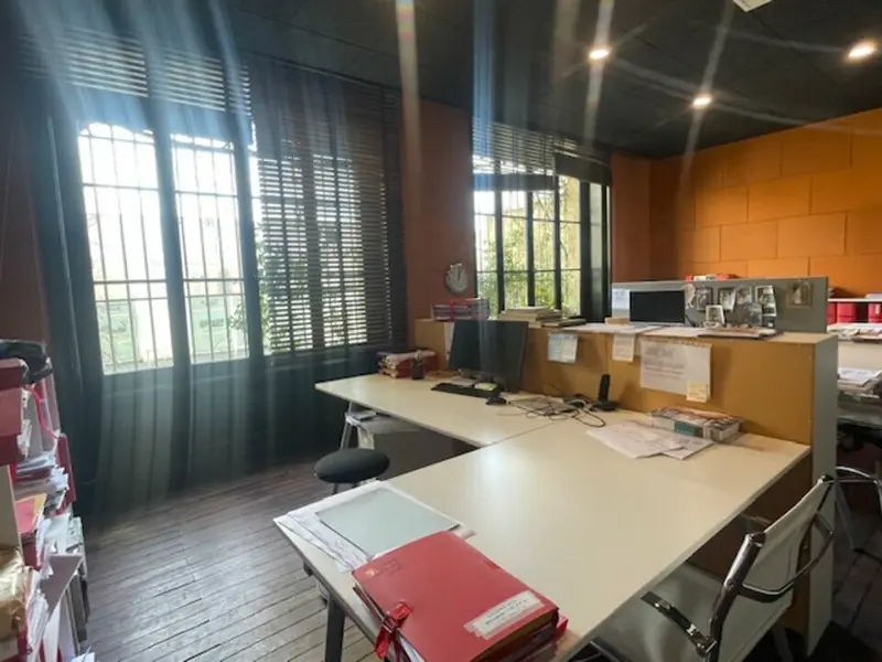 Bureau à vendre - Bordeaux (33300) - 170 m²