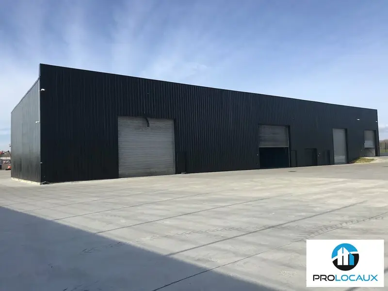 Entrepôt / Activité à louer - Canly (60680) - 325 m² - 1 489 €/mois