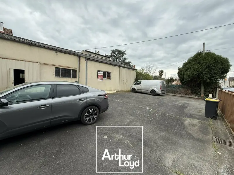 Entrepôt / Activité à louer - Brive-La-Gaillarde (19100) - 314 m² - 1 300 €/mois