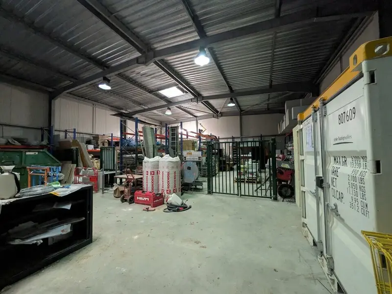 Entrepôt / Activité à louer - Le Grand-Quevilly (76120) - 635 m² - 5 310 €/mois