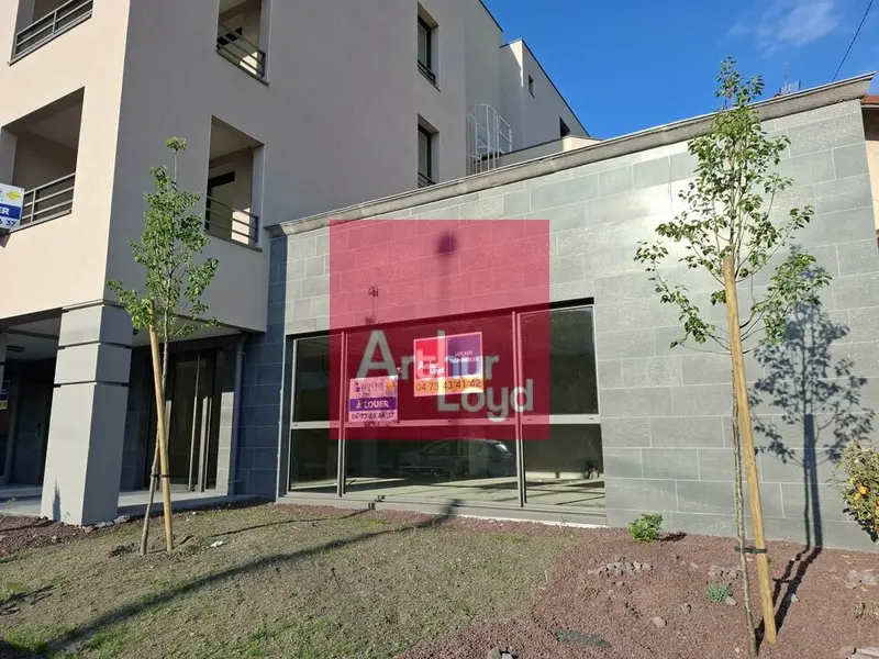 CLERMONT-FERRAND LOCAL COMMERCIAL 49 m² A LOUER