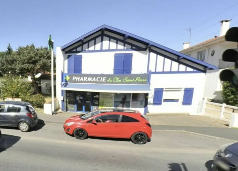 local 140 m2 sur 2 niveaux TC à la sotie de Bayonne