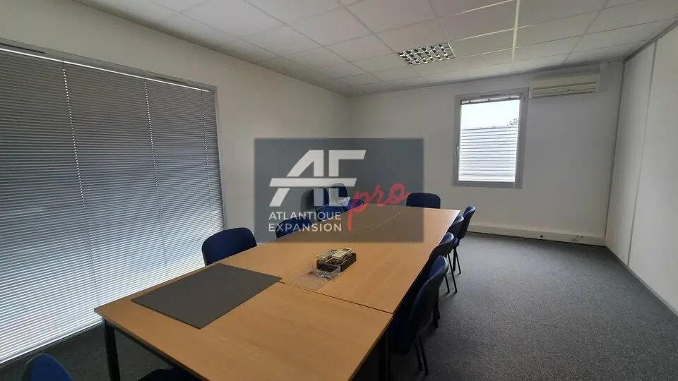 Bureau à louer - Pornichet (44380) - 258 m² - 3 000 €/mois