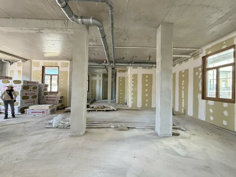 A louer Local commercial  138.7m² Villeurbanne