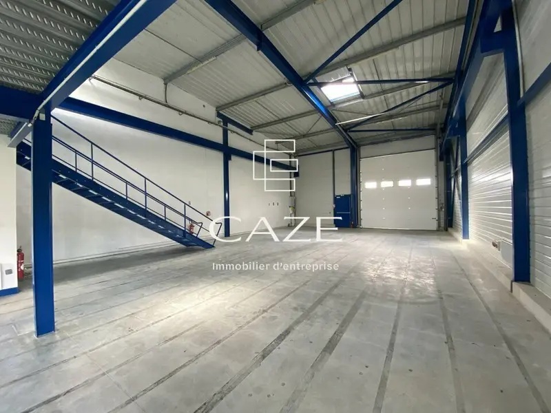 LOCAL D'ACTIVITE - SAINT JEAN D'ILLAC