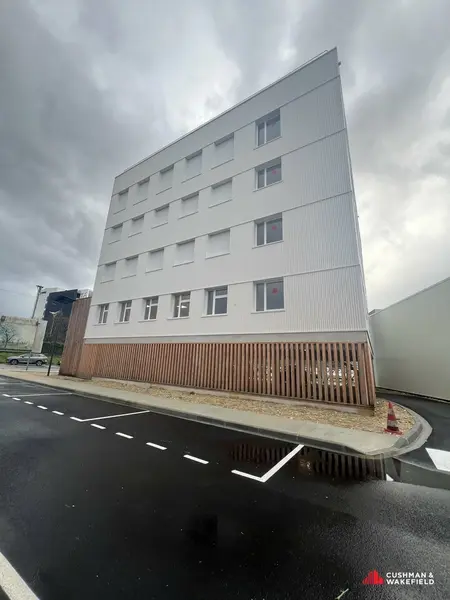 Bureaux neuf à louer proche rocade