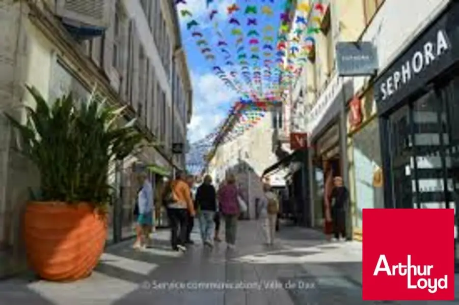 Local Commercial à louer - Dax (40100) - 110 m² - 1 000 €/mois