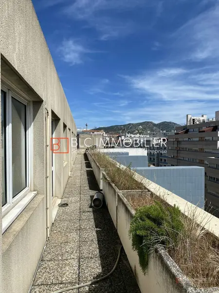 Bureau à louer - Marseille 08 (13008) - 375 m² - 4 986 €/mois