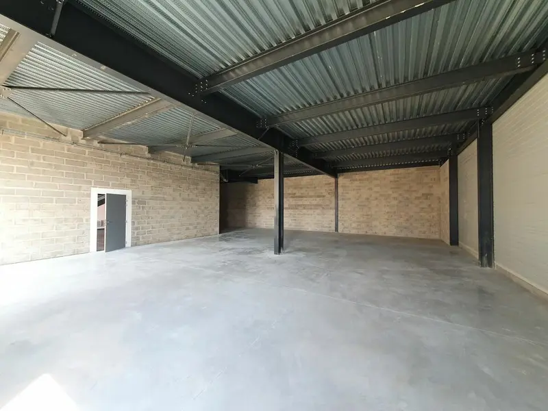 Entrepôt / Activité à vendre - Tremblay-En-France (93290) - 1971 m²