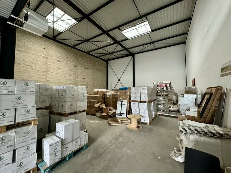 A louer Locaux d'activité 579m² Groslay
