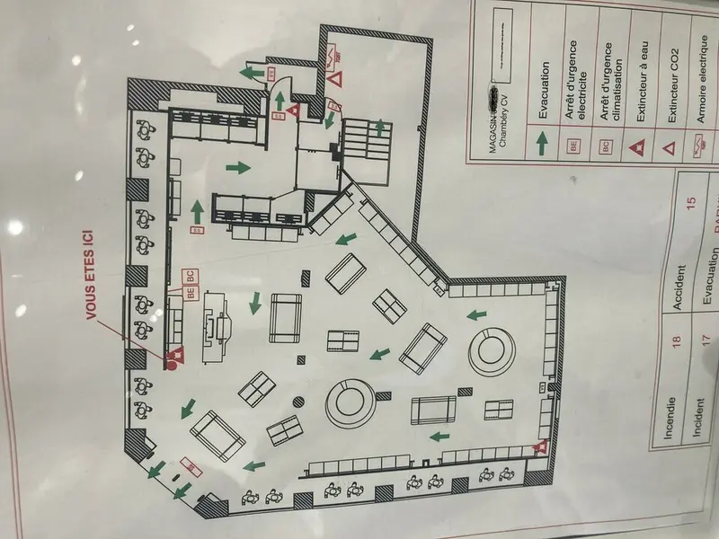 Local Commercial à louer - Chambéry (73000) - 465 m² - 8 215 €/mois