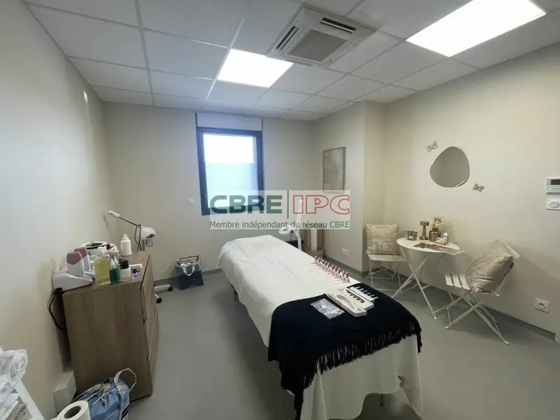 LOCATION - REF : 8306JF