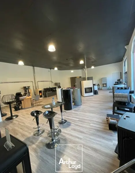 A LOUER Local Commercial 135m2-Tulle