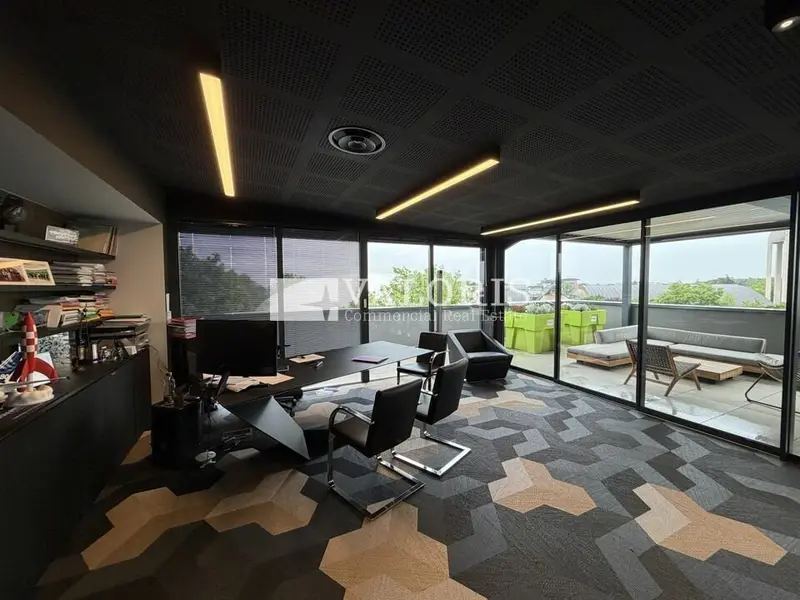 Bureau à vendre - Dardilly (69570) - 857 m²