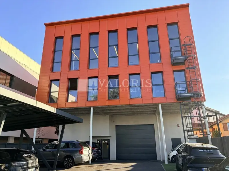 A vendre Bureaux 459m² Dardilly