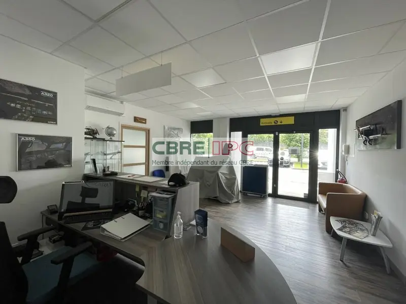 Local Commercial à louer - Aressy (64320) - 80 m² - 1 500 €/mois