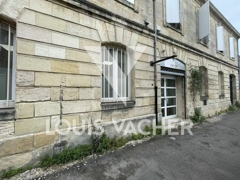 Local Commercial à louer - Bordeaux (33300) - 75 m² - 1 700 €/mois