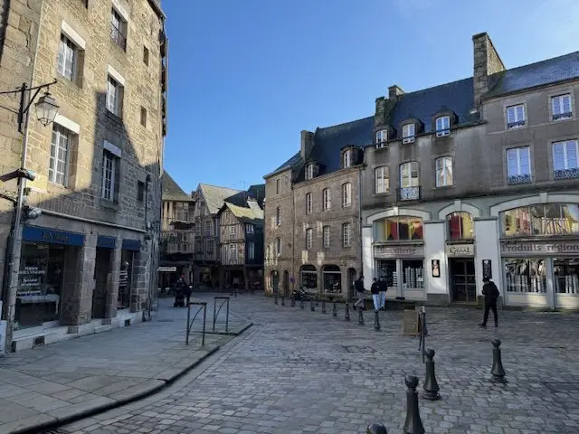 Local commercial 80M2 emplacement N°1 centre historique