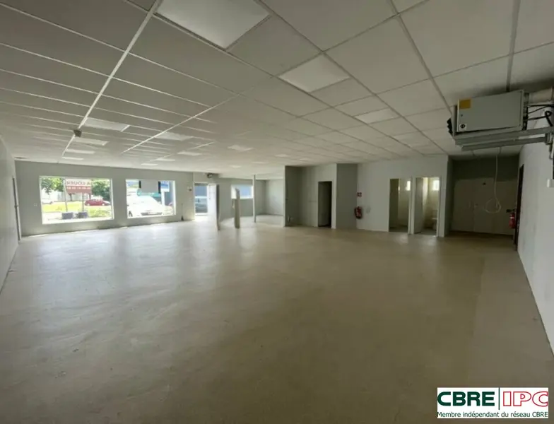 Entrepôt / Activité à louer - Lescar (64230) - 250 m² - 2 800 €/mois
