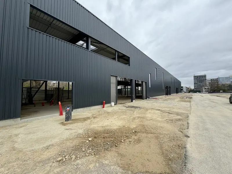Entrepôt / Activité à vendre - Stains (93240) - 264 m²