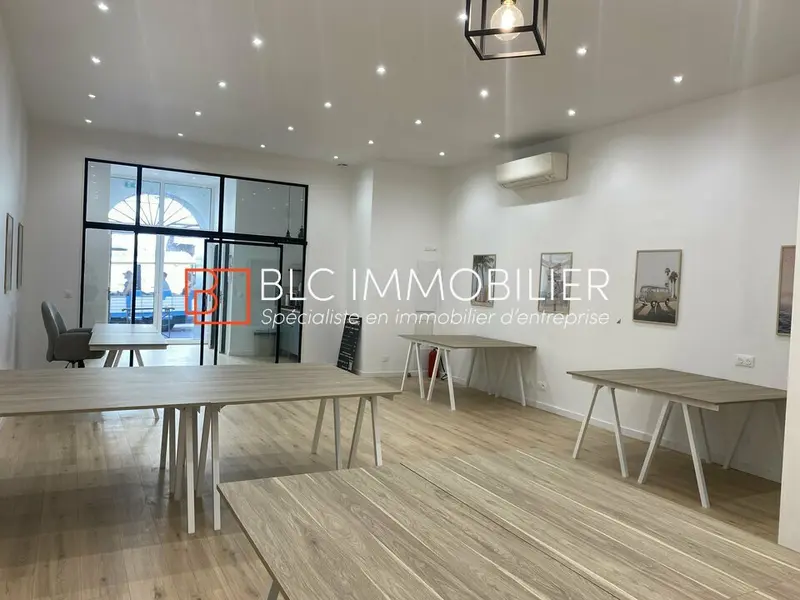 Local Commercial à louer - Marseille 07 (13007) - 75 m² - 1 800 €/mois