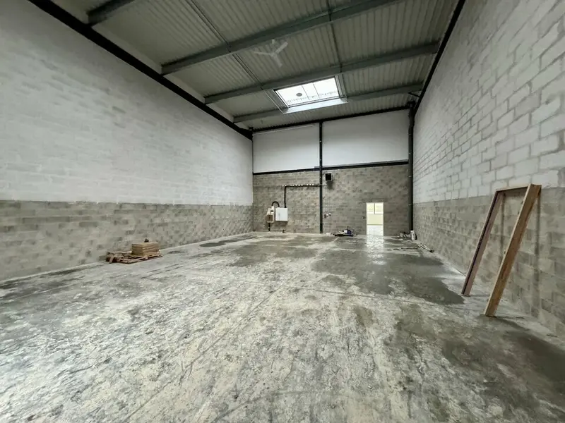 Entrepôt / Activité à vendre - Buchelay (78200) - 630 m²