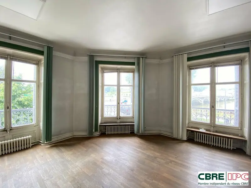 Bureau à louer - Bayonne (64100) - 306 m² - 3 827 €/mois