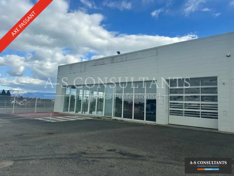 Entrepôt / Activité à vendre - Les Abrets En Dauphiné (38490) - 720 m²