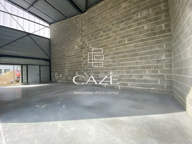 Entrepôt / Activité à vendre - Carbon-Blanc (33560) - 120 m²