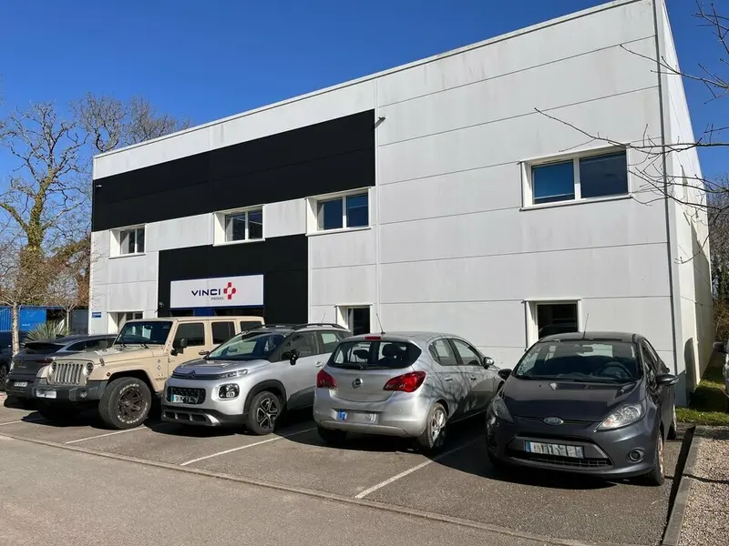Bureau à vendre - Crach (56950) - 586 m²