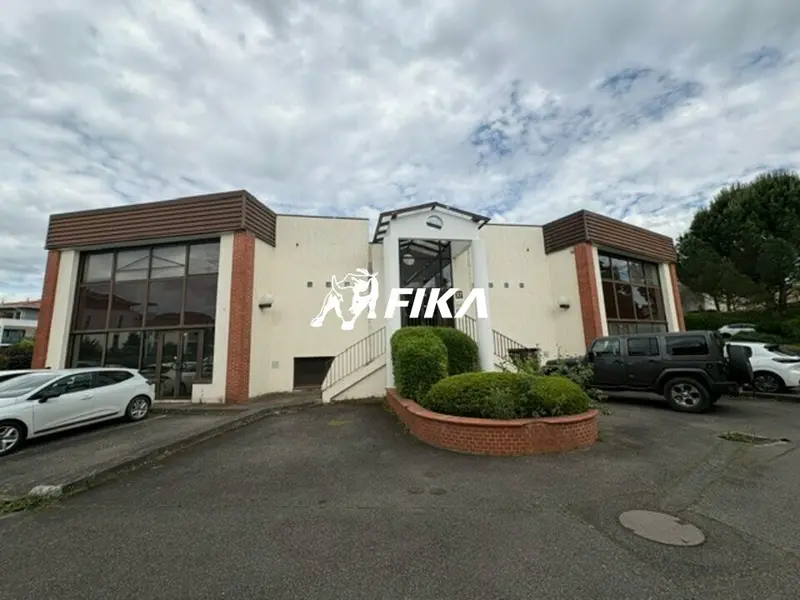 Bureau à louer - Balma (31130) - 688 m² - 7 166 €/mois