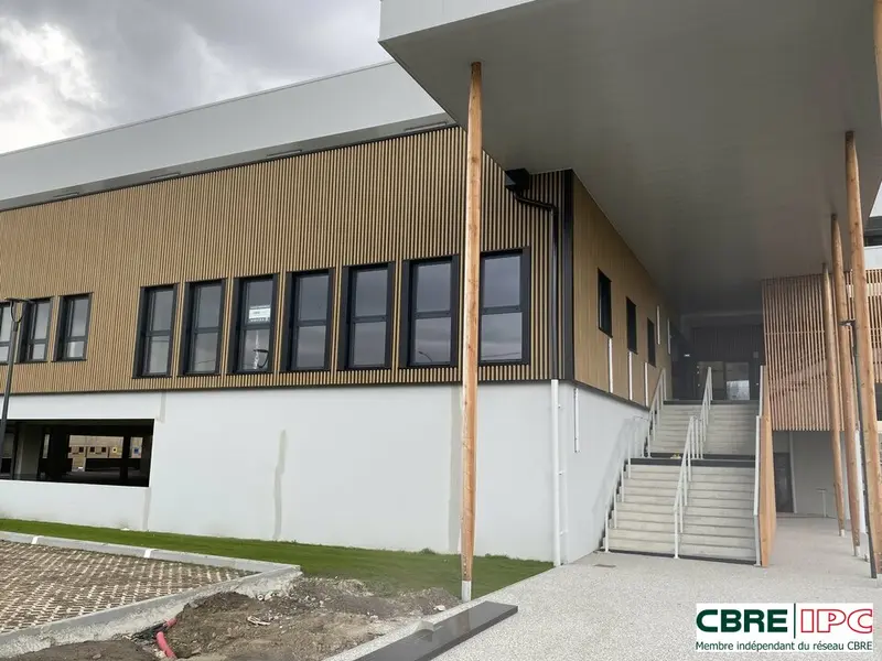 Local Commercial à louer - Dax (40100) - 142 m² - 2 840 €/mois