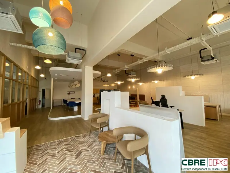 Bureau à louer - Bayonne (64100) - 240 m² - 4 200 €/mois