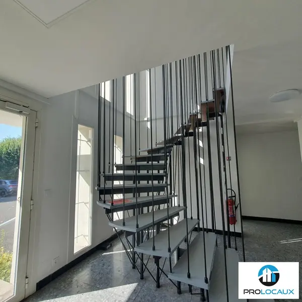Bureau à louer - Voreppe (38340) - 190 m² - 1 741 €/mois