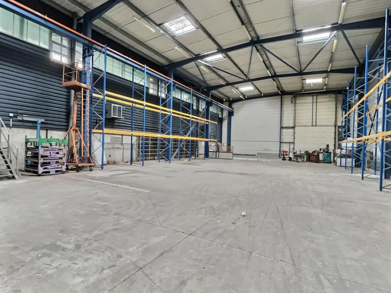 Entrepôt / Activité à vendre - Saint-Avold (57500) - 1520 m²